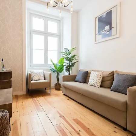 Baixa Modern Three-bedroom - By Lu Holidays * Лісабон