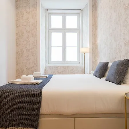 Baixa Modern Three-bedroom - By Lu Holidays Apartment Lisbon