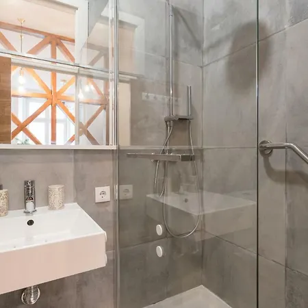 Апартаменты Baixa Modern Three-bedroom - By Lu Holidays *