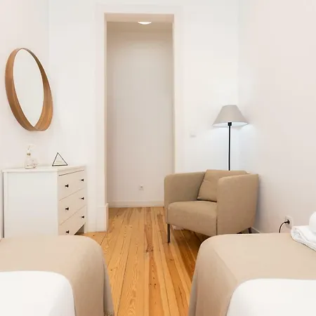 Baixa Modern Three-bedroom - By Lu Holidays Apartment Lisbon