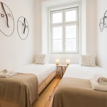 Appartamento Baixa Modern Three-bedroom - By Lu Holidays *
